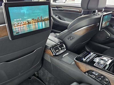 2019 Genesis G90 — миниатюра 17