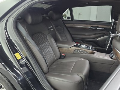 2020 Genesis G90 缩略图 17