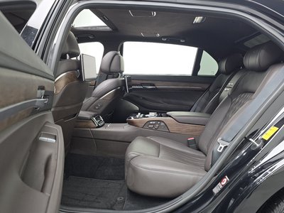2020 Genesis G90 缩略图 18