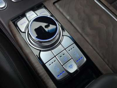 2020 Genesis G90 缩略图 26
