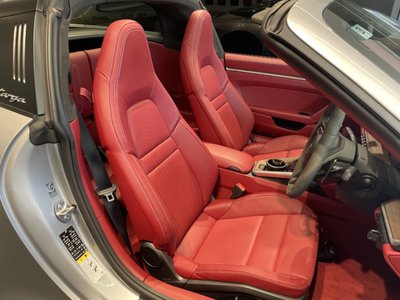 PORSCHE 911 TARGA - 10