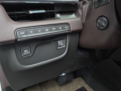 2022 Cadillac ESCALADE 5TH GENERATION thumbnail 26