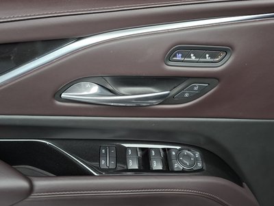 2022 Cadillac ESCALADE 5TH GENERATION thumbnail 25