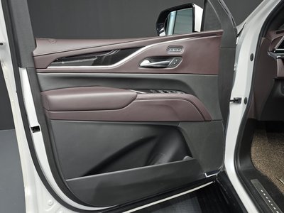 2022 Cadillac ESCALADE 5TH GENERATION thumbnail 14
