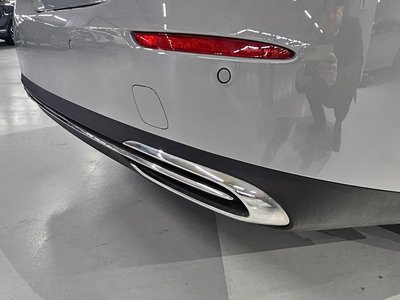 MERCEDES-BENZ E-CLASS - 9