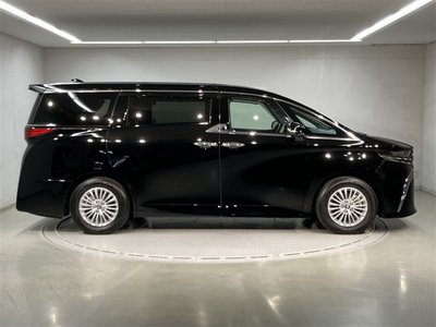 صورة 7 لـ 2025 Toyota ALPHARD