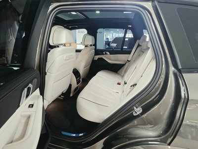 صورة 10 لـ 2025 BMW X5