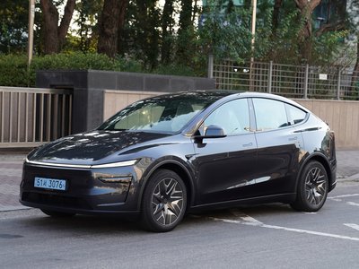 2026 Tesla MODEL Y 照片 1