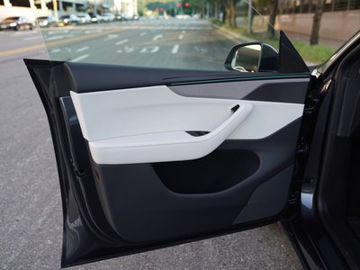 2026 Tesla MODEL Y — миниатюра 12