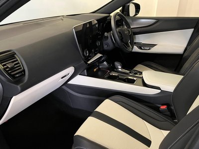 2023 Lexus NX — миниатюра 14