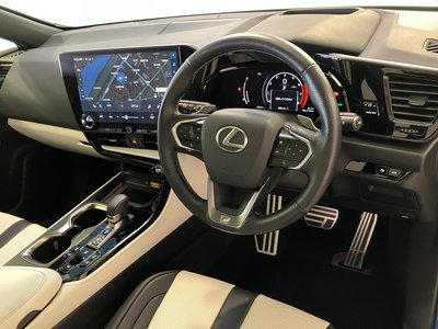 2023 Lexus NX photo 3