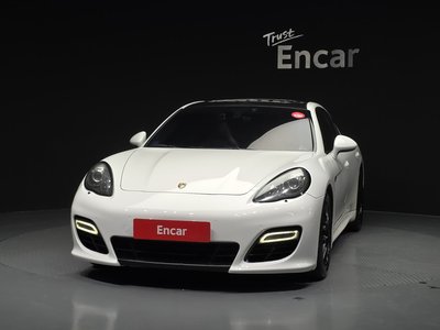 PORSCHE PANAMERA - 2