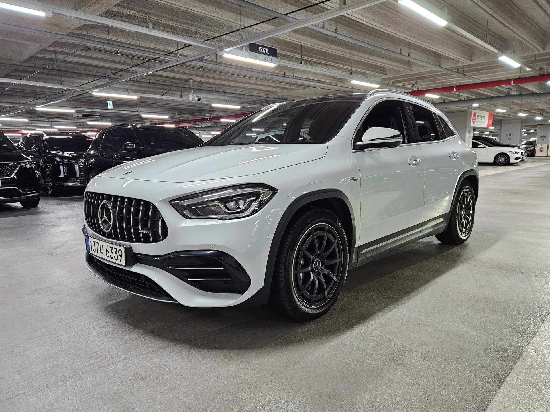 MERCEDES-BENZ GLA - View 1