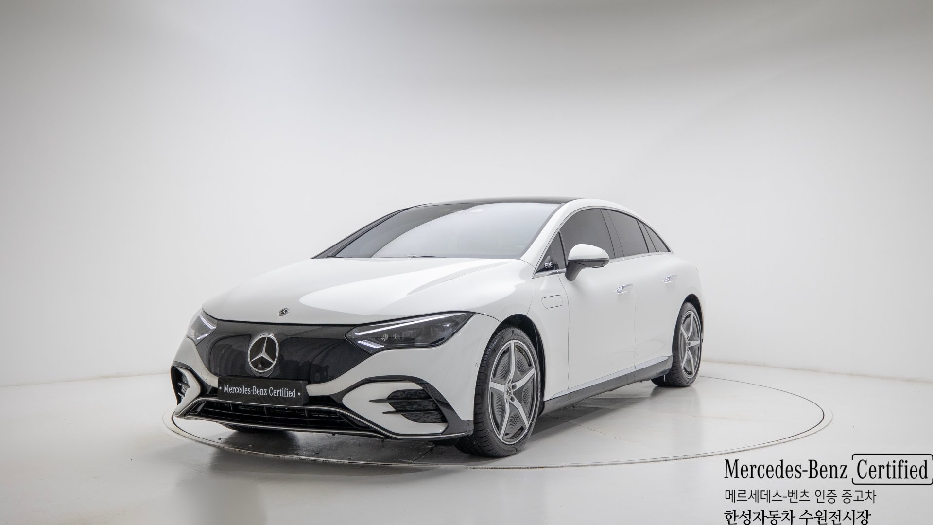 MERCEDES-BENZ EQE - View 1