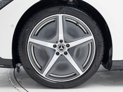 MERCEDES-BENZ EQE - 6