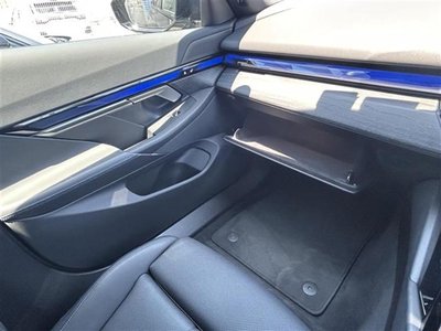 2024 BMW 5 SERIES 缩略图 31