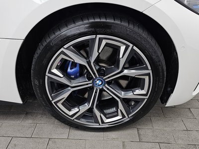 BMW I4 - 6