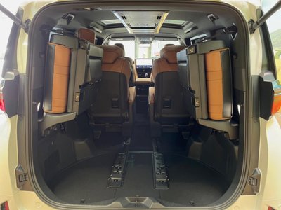 2025 Toyota VELLFIRE — миниатюра 11