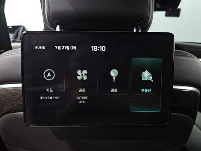 2021 Genesis G90 — миниатюра 18