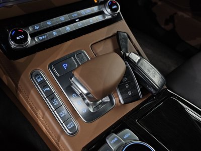 2021 Genesis G90 — фото 9