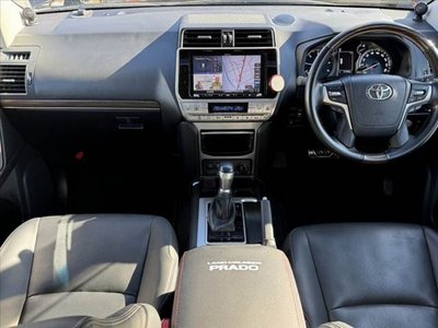 TOYOTA LAND CRUISER PRADO - 2