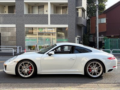 PORSCHE 911 - 4