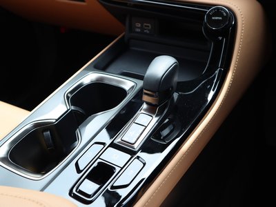 صورة مصغرة 11 لـ 2023 Lexus NX