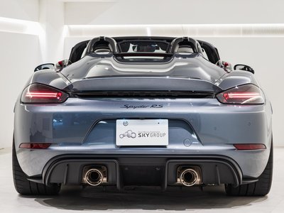 PORSCHE 718 SPYDER - 8