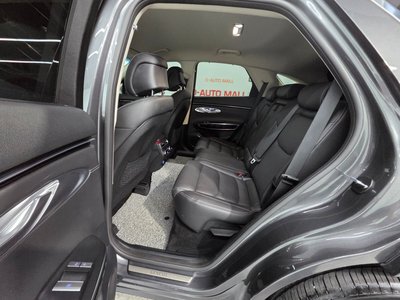 2022 Genesis GV70 — миниатюра 16