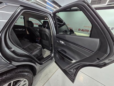 2022 Genesis GV70 — миниатюра 17