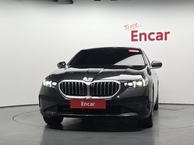 صورة 3 لـ 2025 BMW 5 SERIES