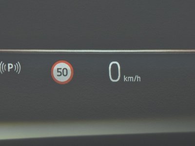 2025 BMW 5 SERIES thumbnail 23