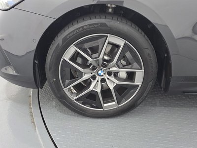 صورة 6 لـ 2025 BMW 5 SERIES