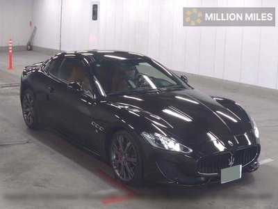 MASERATI GRANTURISMO - 1