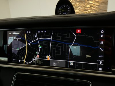 PORSCHE PANAMERA - 9