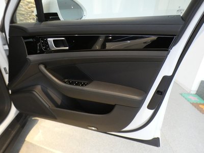 2018 Porsche PANAMERA — миниатюра 28