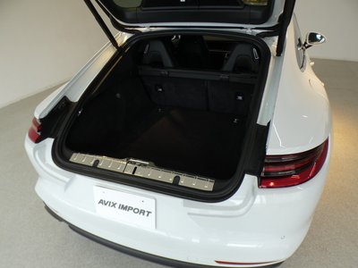 2018 Porsche PANAMERA — миниатюра 26