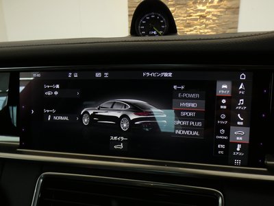 2018 Porsche PANAMERA — миниатюра 11