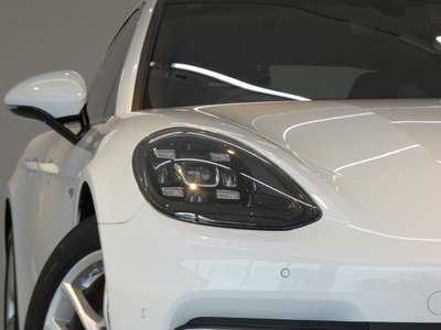 PORSCHE PANAMERA - 3