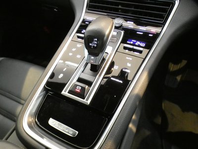 2018 Porsche PANAMERA — миниатюра 14