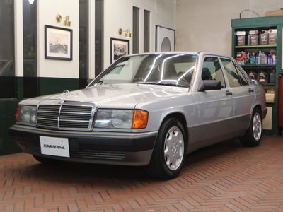 1990 Mercedes-BENZ 190 照片 1