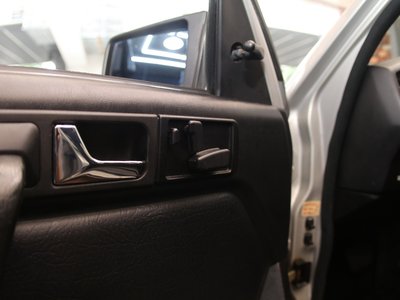1990 Mercedes-BENZ 190 缩略图 31