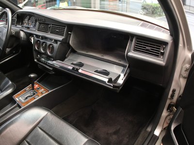 1990 Mercedes-BENZ 190 缩略图 28