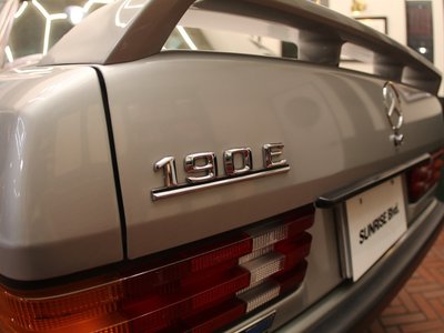 1990 Mercedes-BENZ 190 照片 10