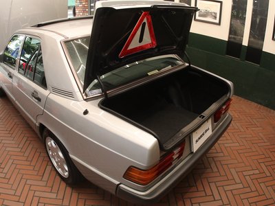 1990 Mercedes-BENZ 190 缩略图 23