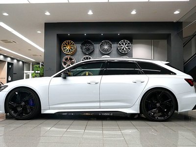 2021 AUDI RS6 AVANT photo 2