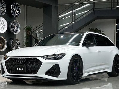 2021 AUDI RS6 AVANT photo 1