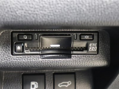 TOYOTA CROWN ESTATE - 8