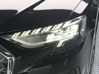 2022 AUDI A8 photo 9