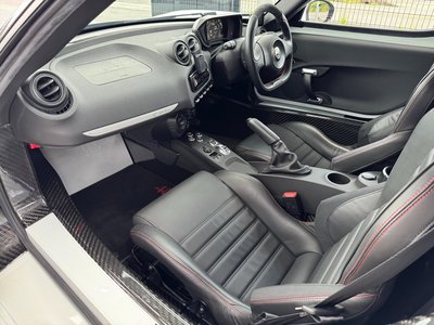 صورة 32 لـ 2017 ALFA Romeo 4C SPIDER